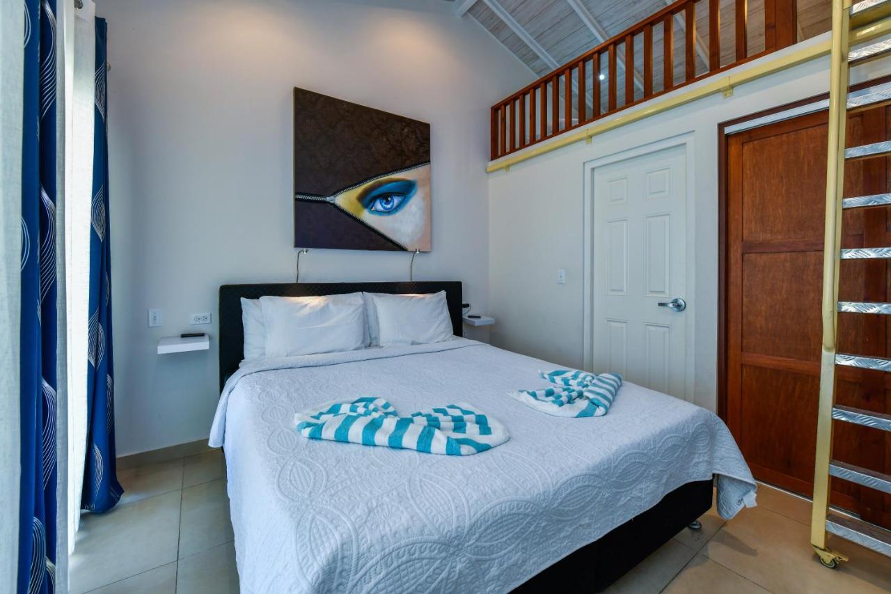 Boutique Hotel Swiss Paradise Aruba Villas And Suites Palm Beach Eksteriør billede