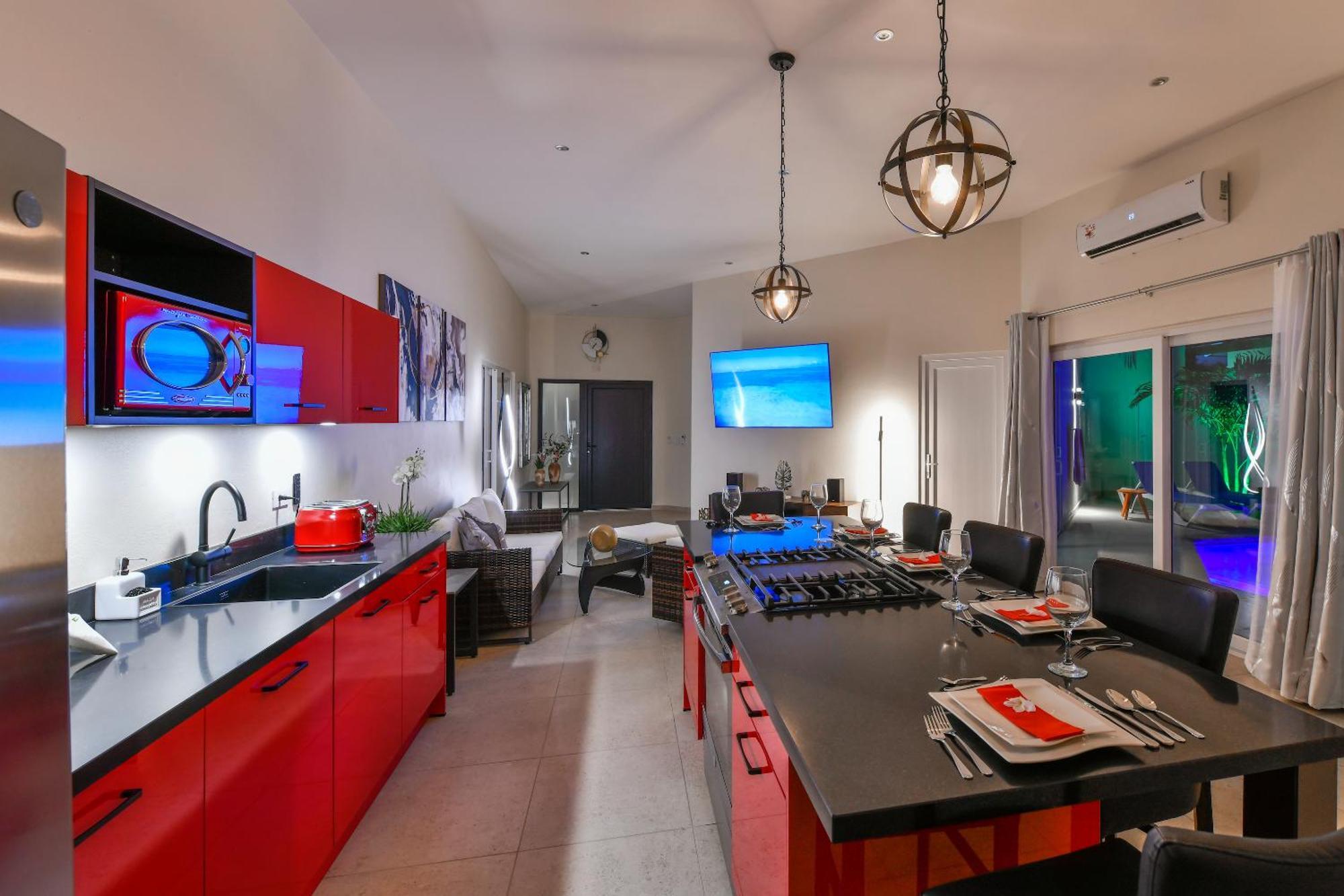 Boutique Hotel Swiss Paradise Aruba Villas And Suites Palm Beach Eksteriør billede